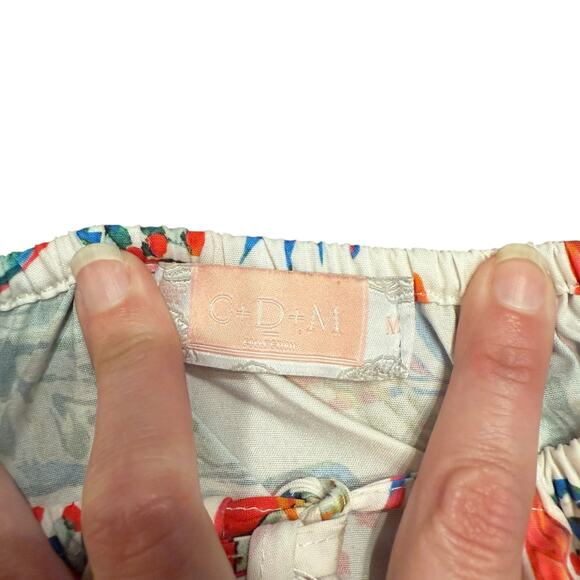 C + D + M Women’s bright floral blouse, tropical, bell sleeves, M - Picture 5 of 6